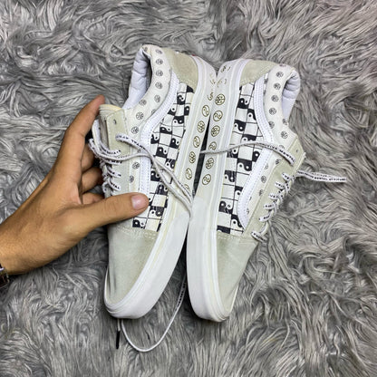 Vans Low Top (42)