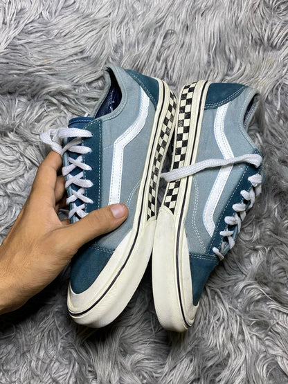 Vans Low Top (42)