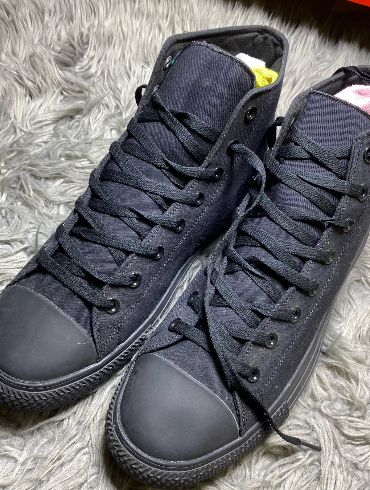 RAAD SHOES SIZE (48)