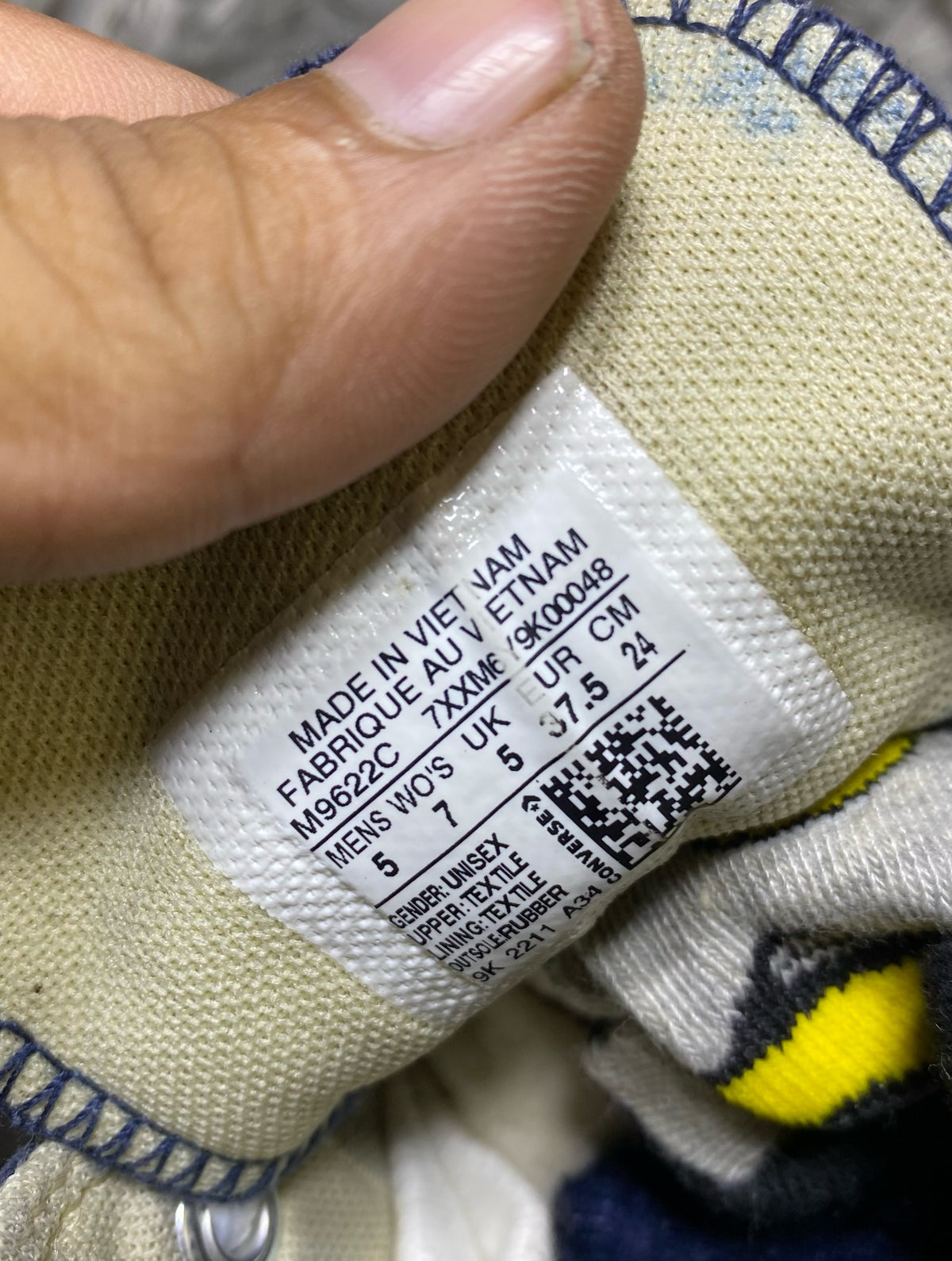 Converse High Top (37.5)