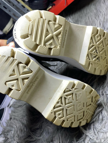 Converse High Top (37.5)