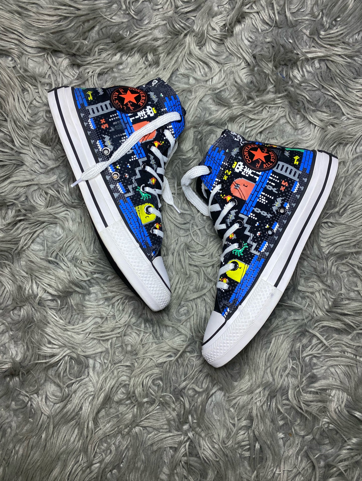 Converse High Top (37.5)