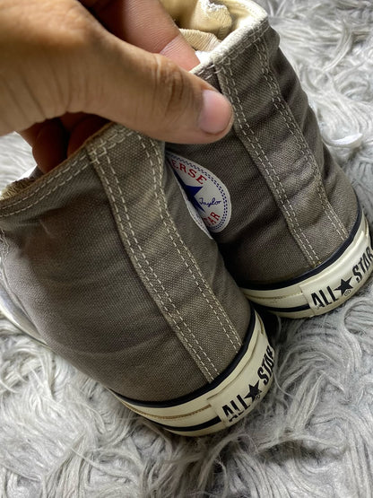 Converse High Top (39.5)