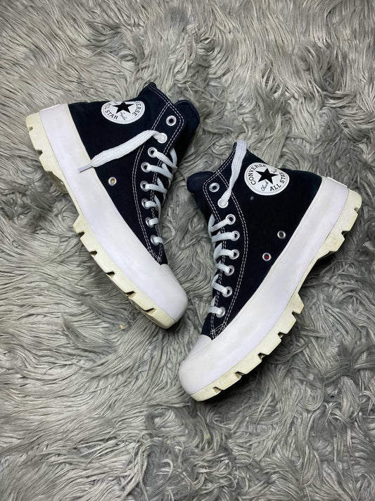 Converse High Top (39.5)
