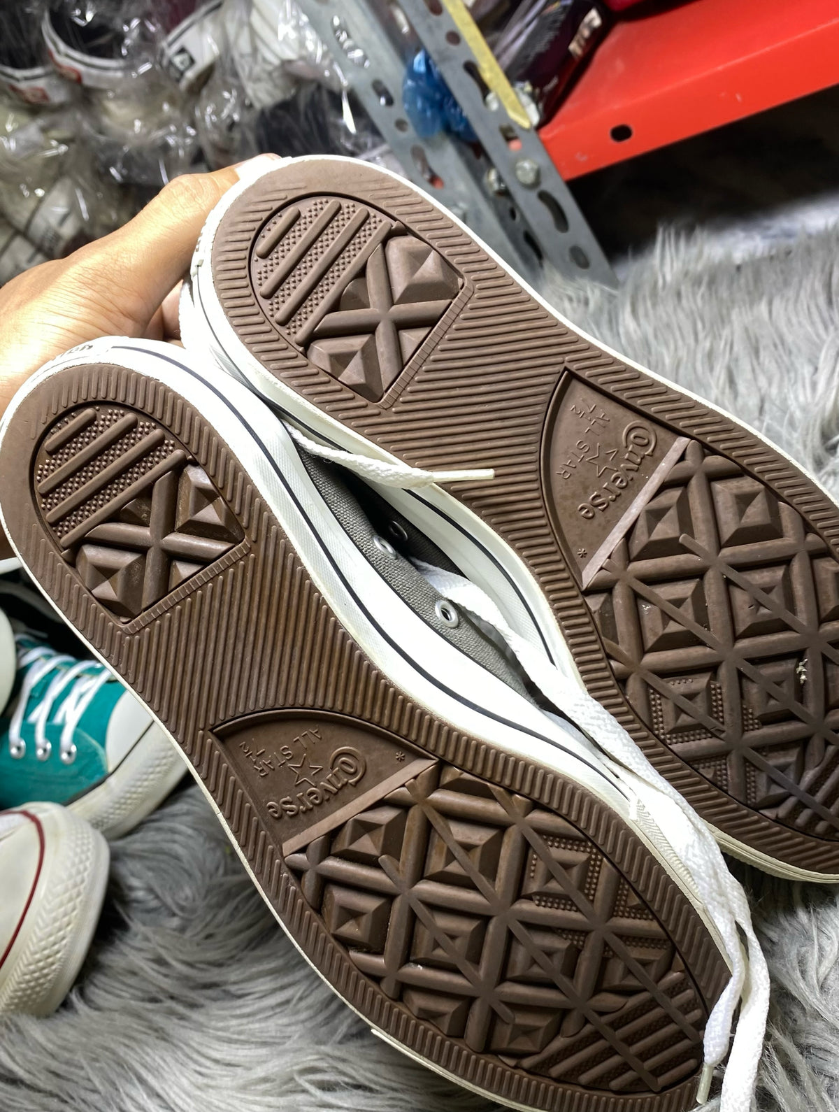 Converse Low Top (41)