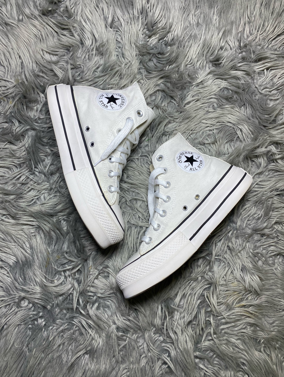 Converse High Top (37.5)