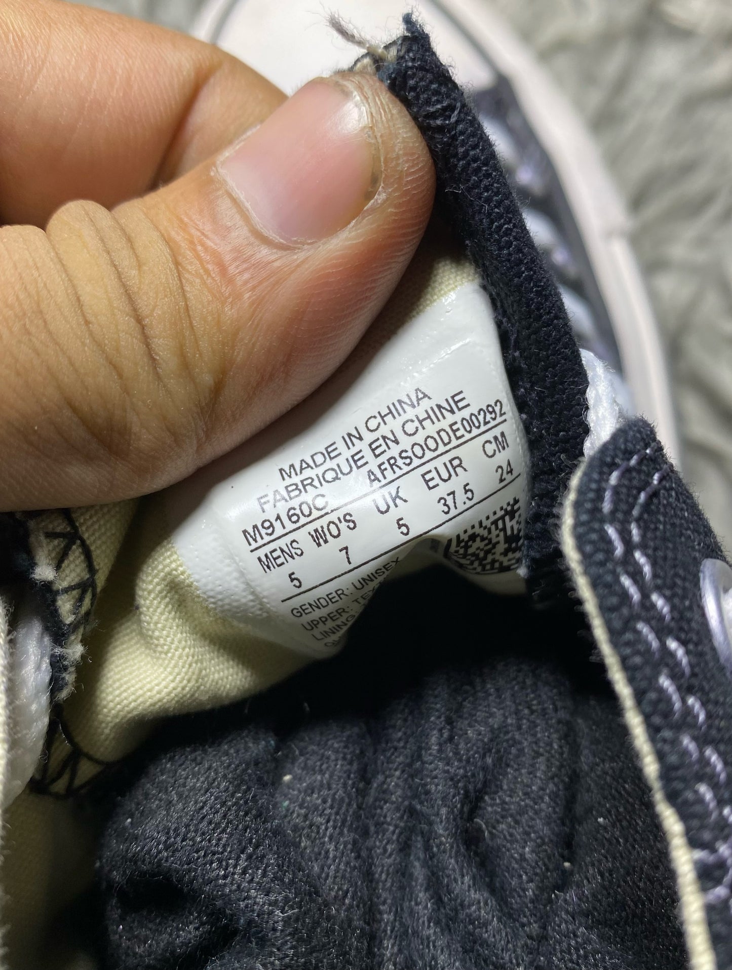 Converse High Top (37.5)