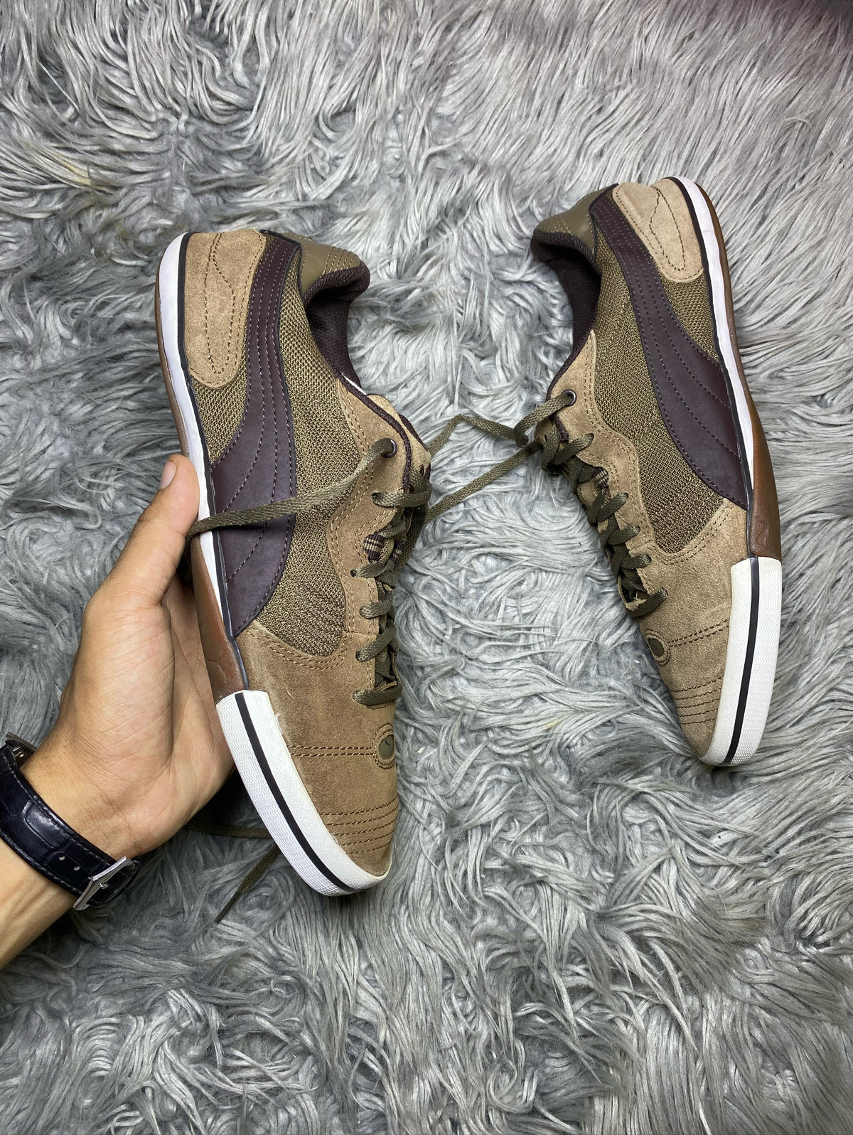 PUMA SHOES SIZE (44.5)