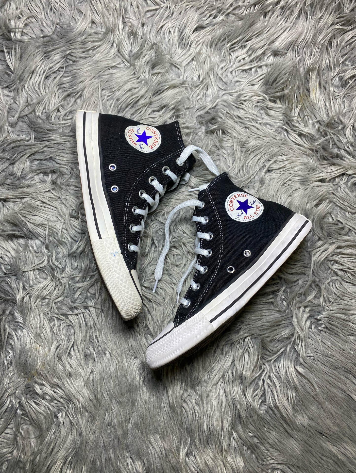 Converse High Top (37.5)