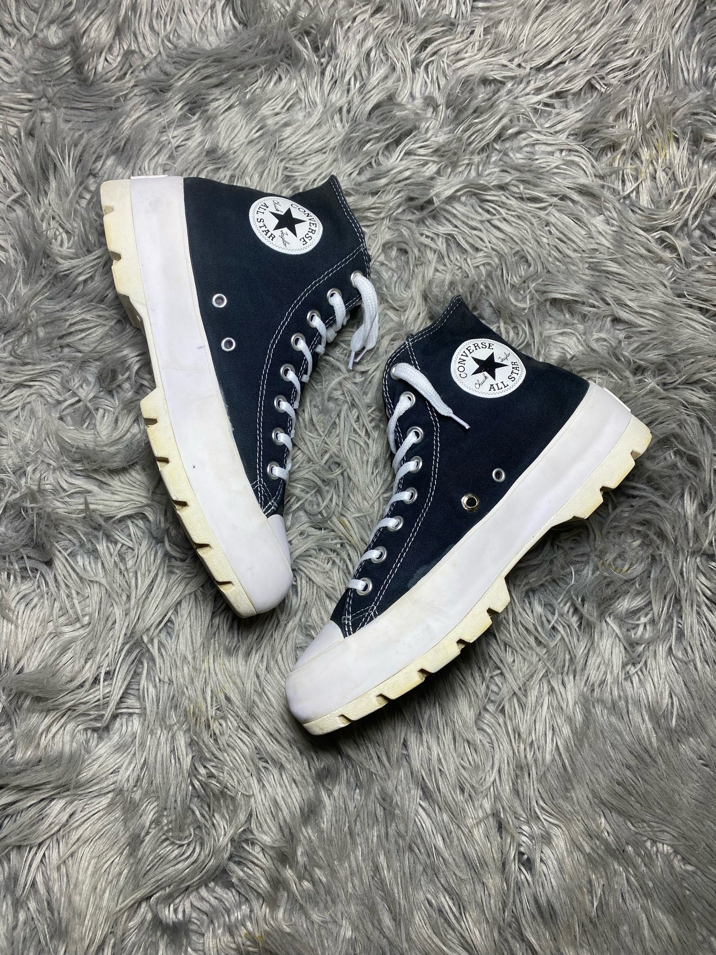 Converse High Top (41.5)