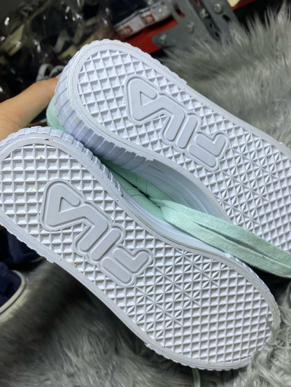 FILA SHOES SIZE (39)