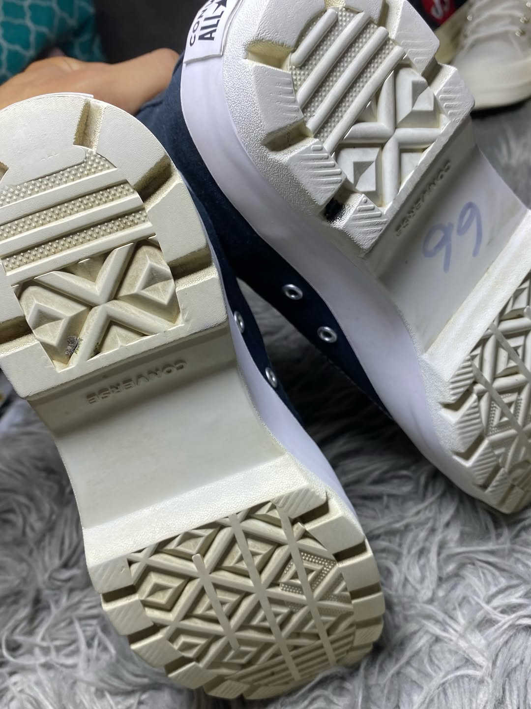 Converse High Top (39)