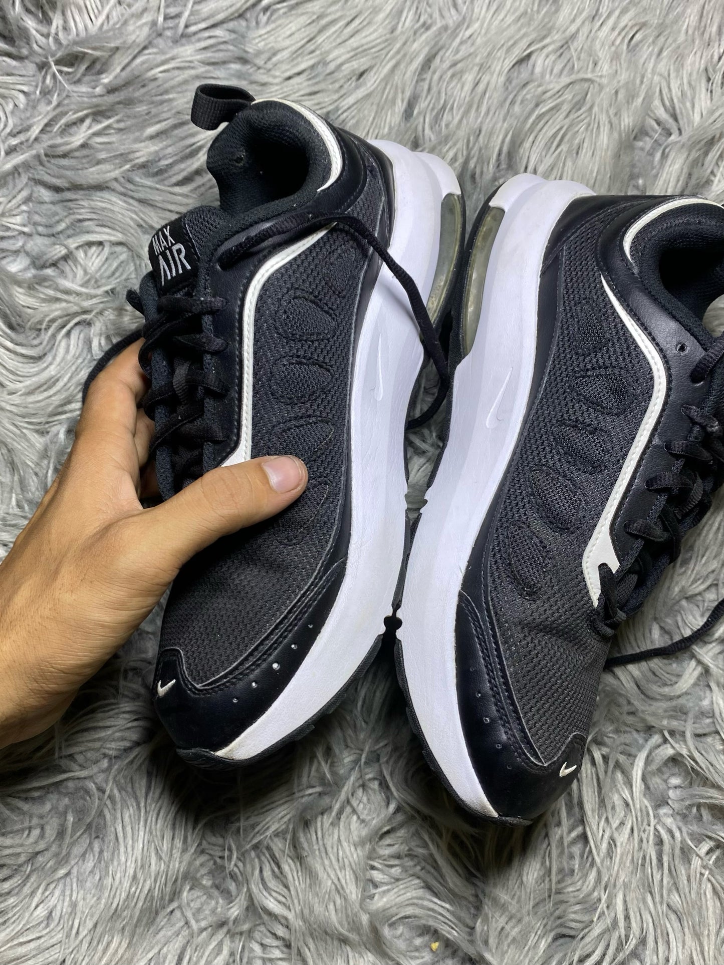 Nike Shoes Size (40.5)
