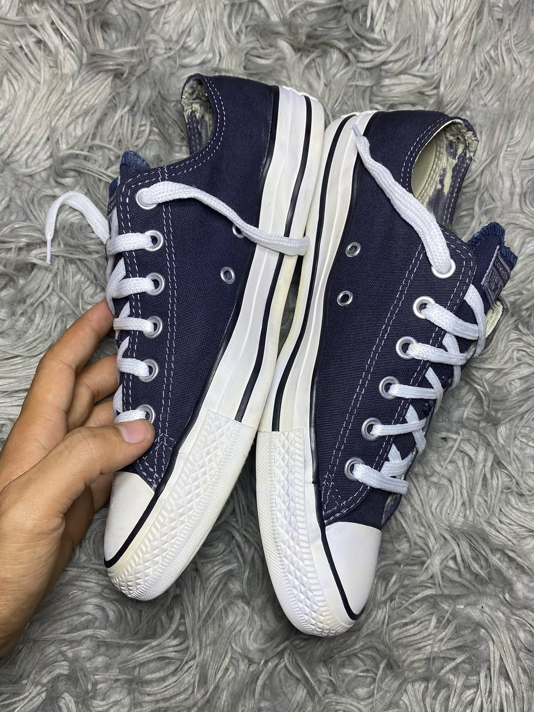 Converse Low Top (41.5)