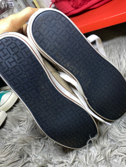 HILFIGER SHOES SIZE (42)