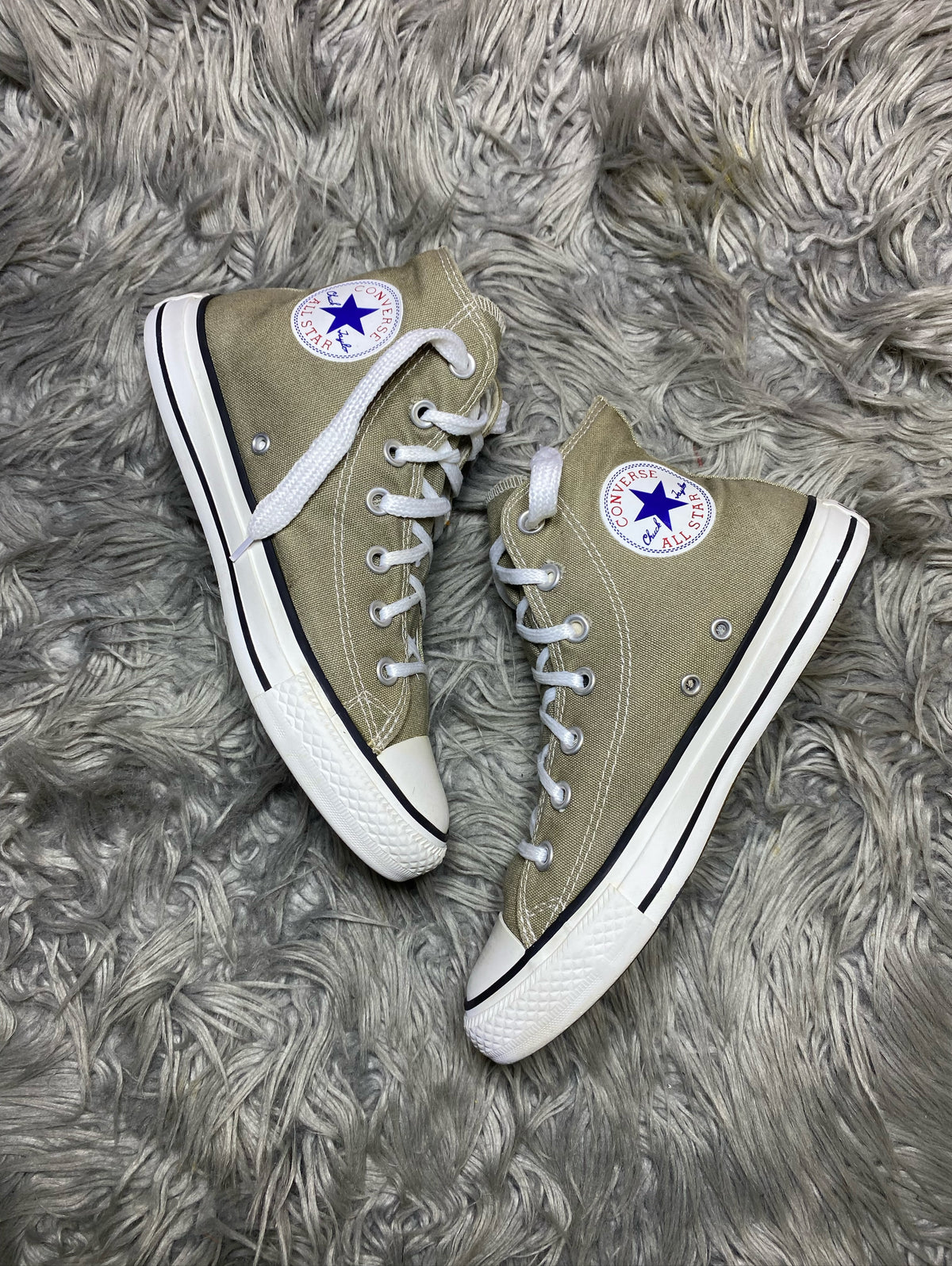 Converse High Top (39)