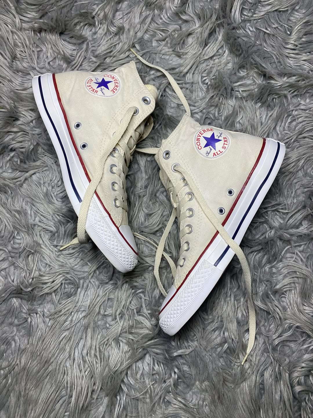 Converse High Top (39.5)