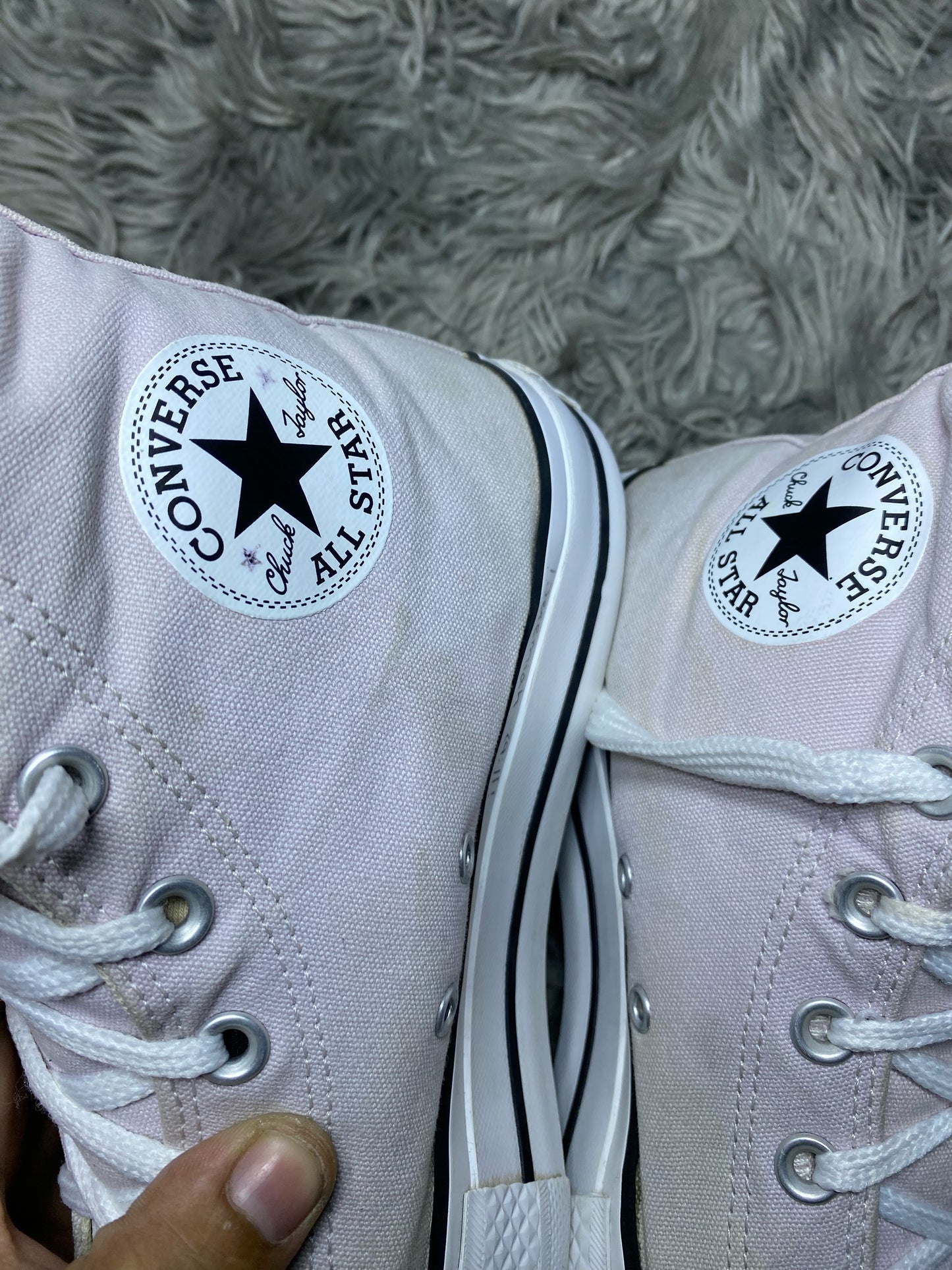 Converse High Top (41.5)