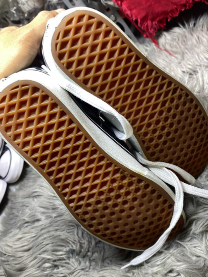 Vans Low Top (40)