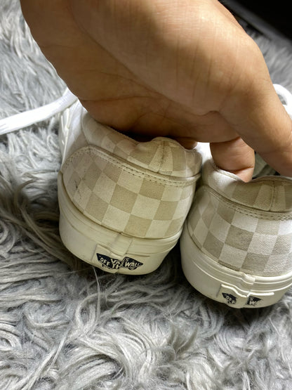 Vans Low Top (40)