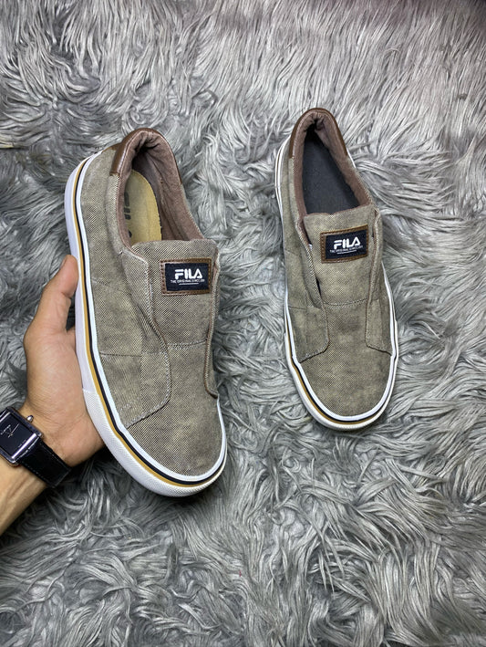 Fila Shoes Size (42)