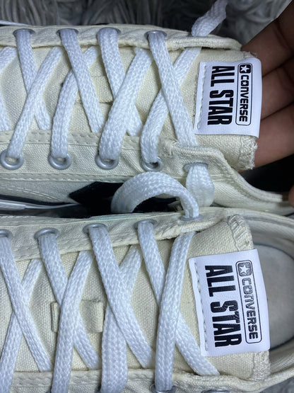 Converse Low Top (38.5)