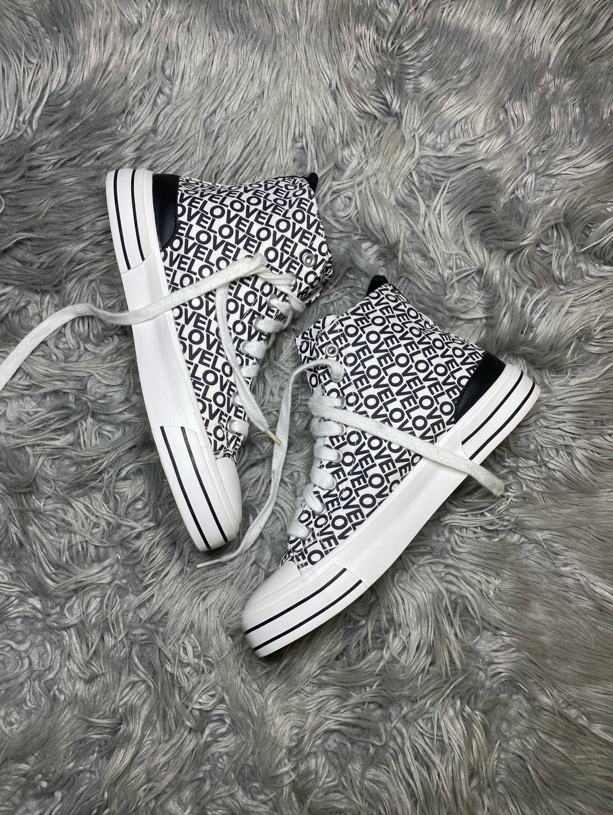 Grace land Shoes Size (40)
