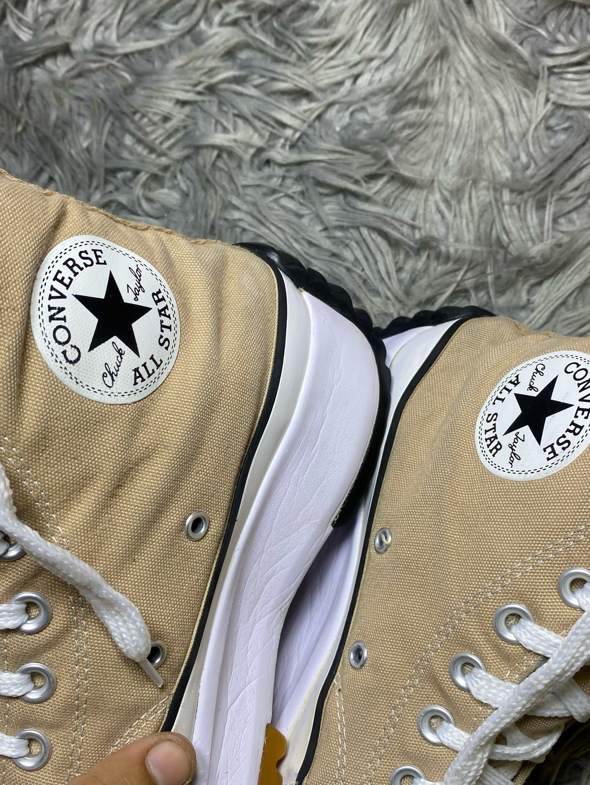 Converse High Top (41)