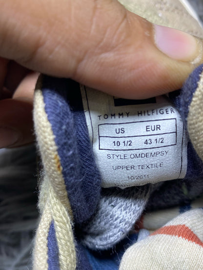 TOMMY HILFIGER SHOES SIZE (43.5)