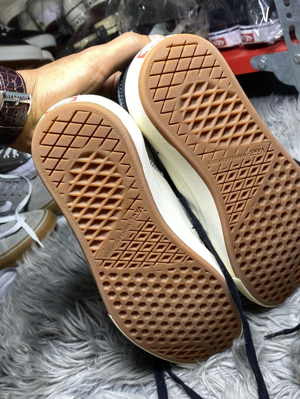 Vans Low Top (40)