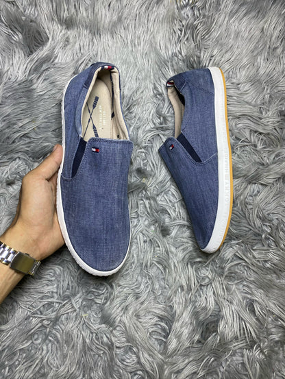 HILFIGER SHOES SIZE (42)