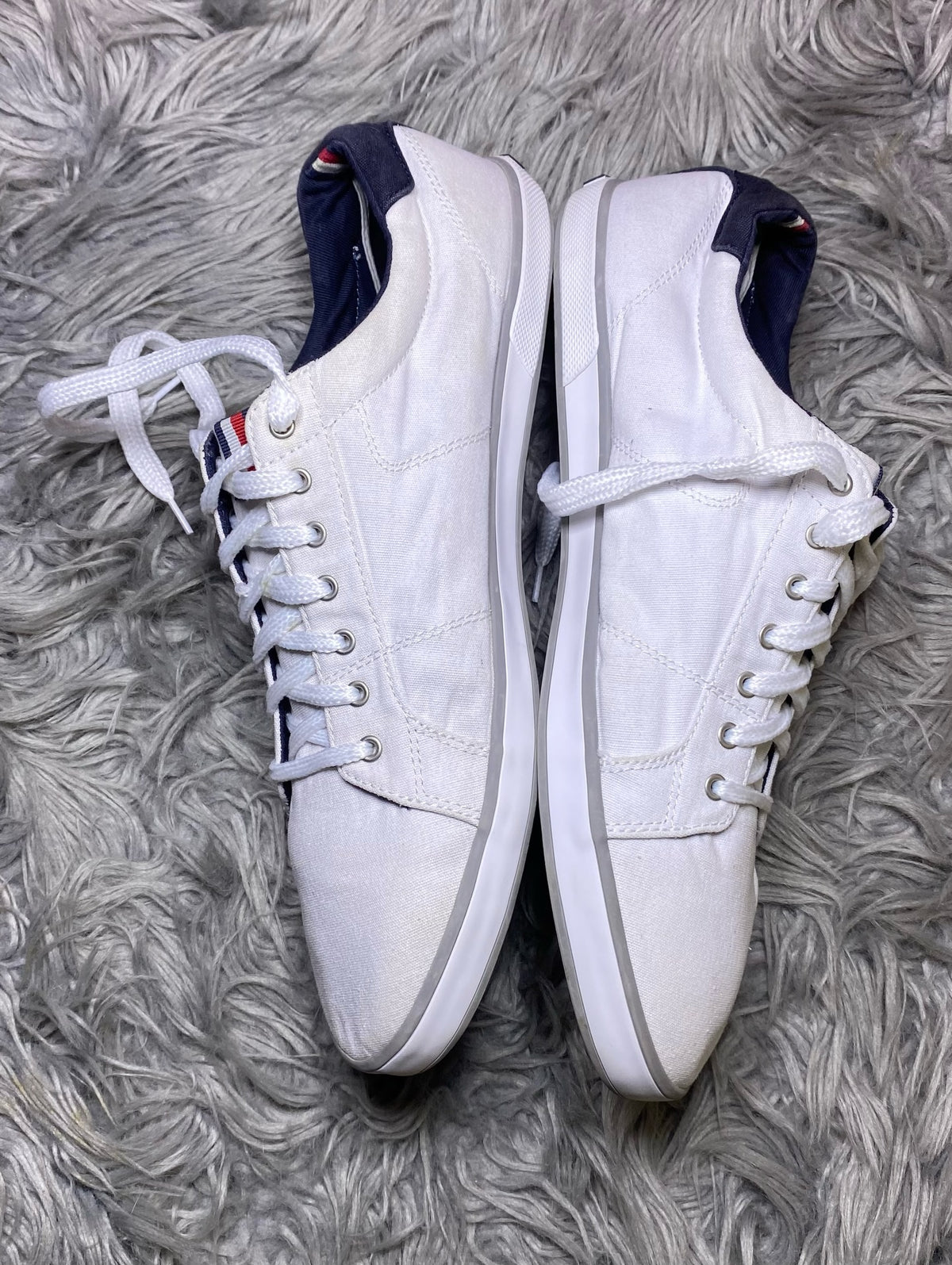 HILFIGER SHOES SIZE (45)
