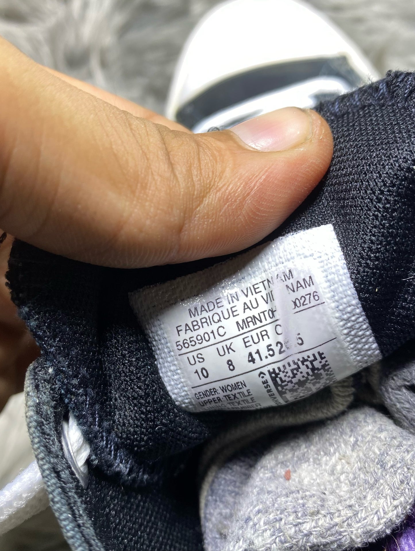 Converse High Top (41.5)