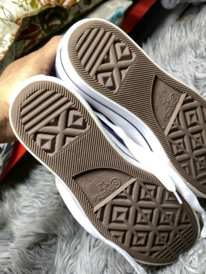 Converse Low Top (37.5)
