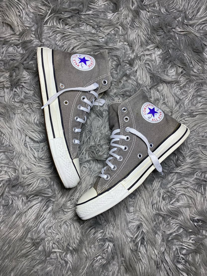 Converse High Top (39.5)
