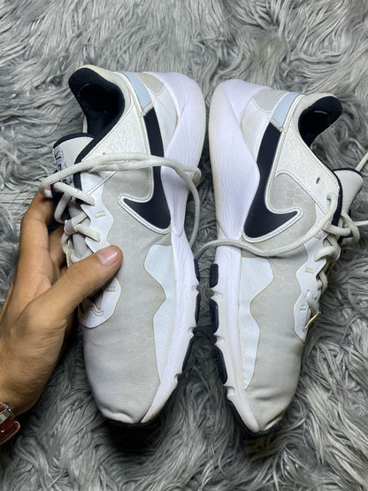 Nike Shoes Size (43)
