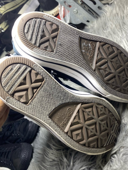 Converse High Top (36.5)