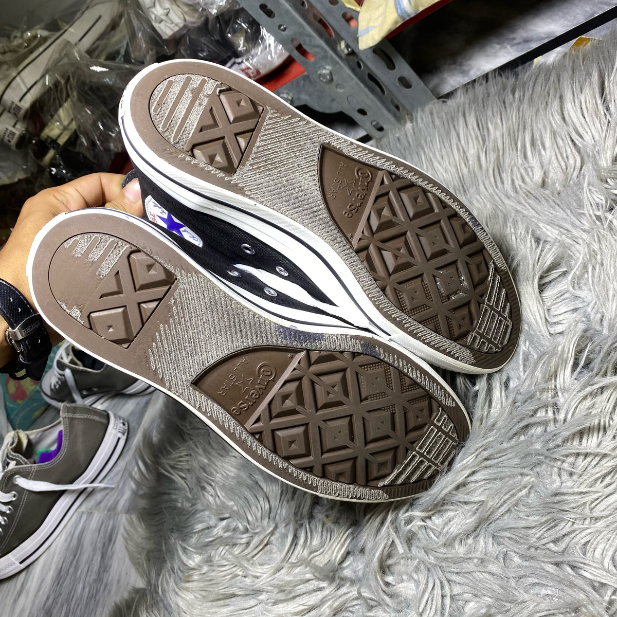 Converse High Top (41.5)