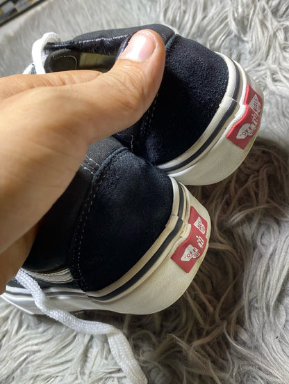 Vans Low Top (38.5)