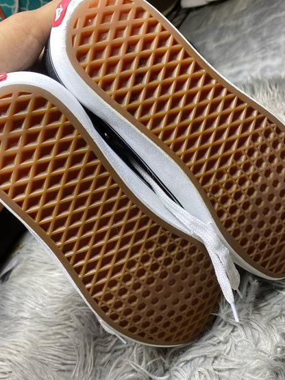 Vans Low Top (40)