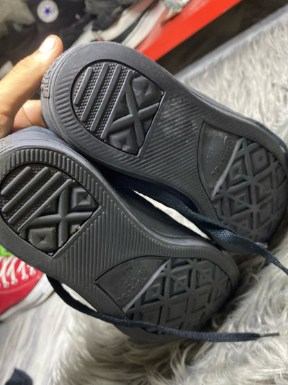 Converse Low Top (42.5)