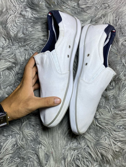 HILFIGER SHOES SIZE (44)