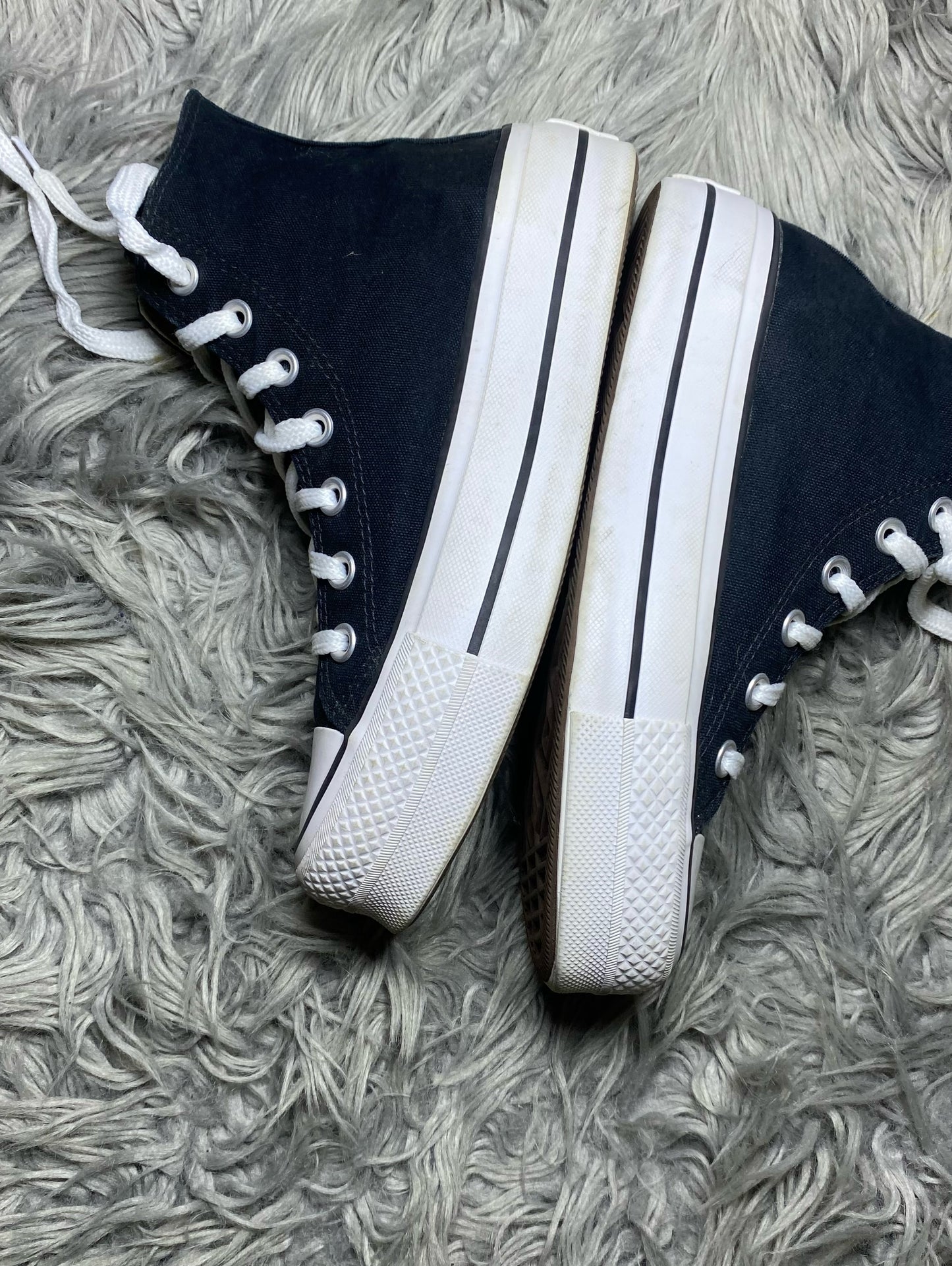 Converse High Top (36.5)