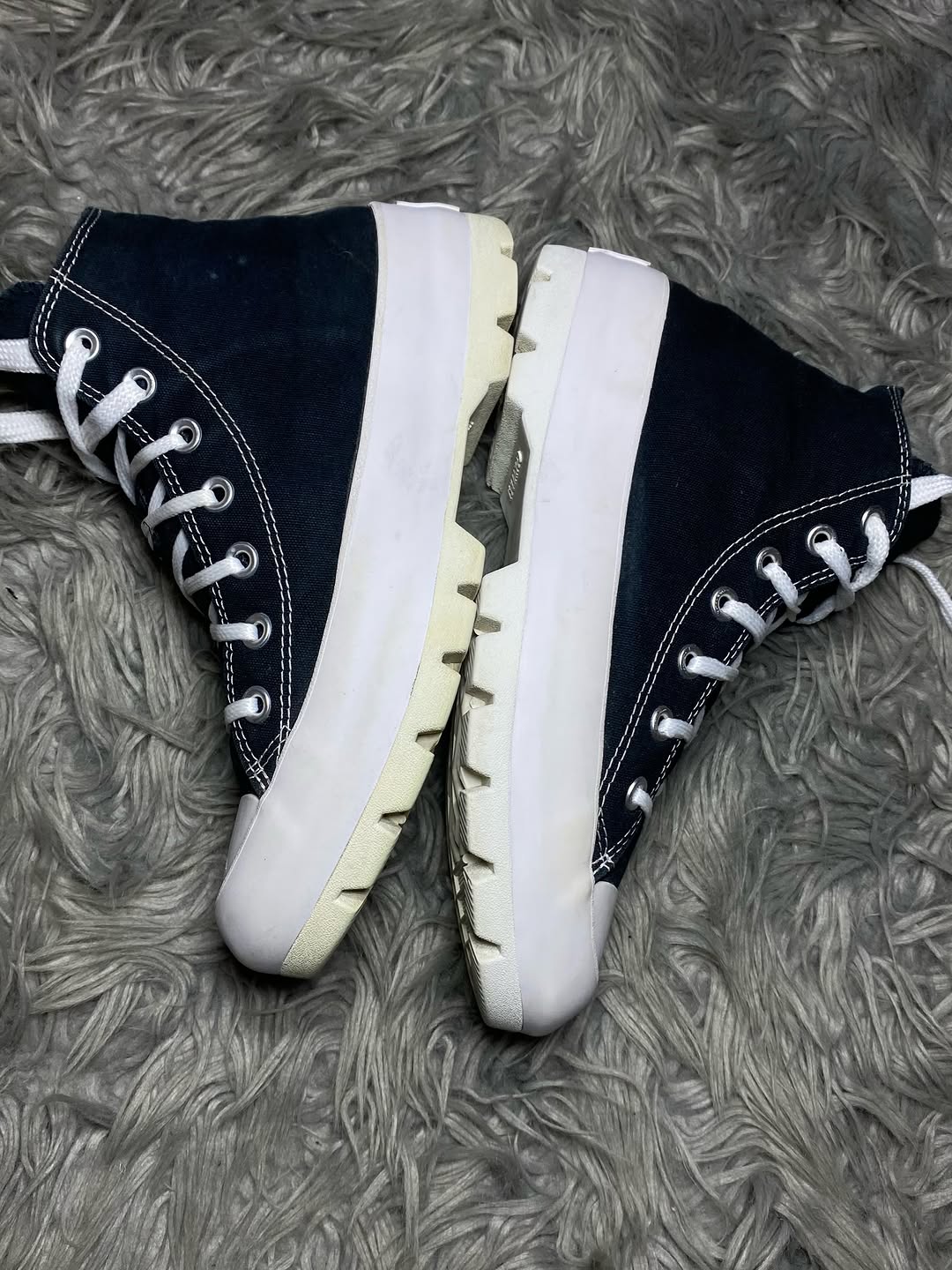 Converse High Top (39)