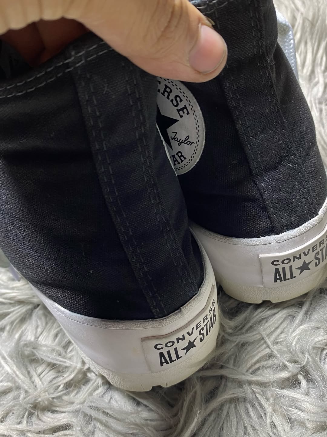 Converse High Top (37.5)