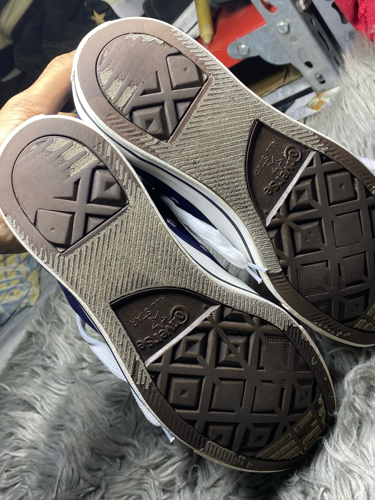 Converse Low Top (41.5)