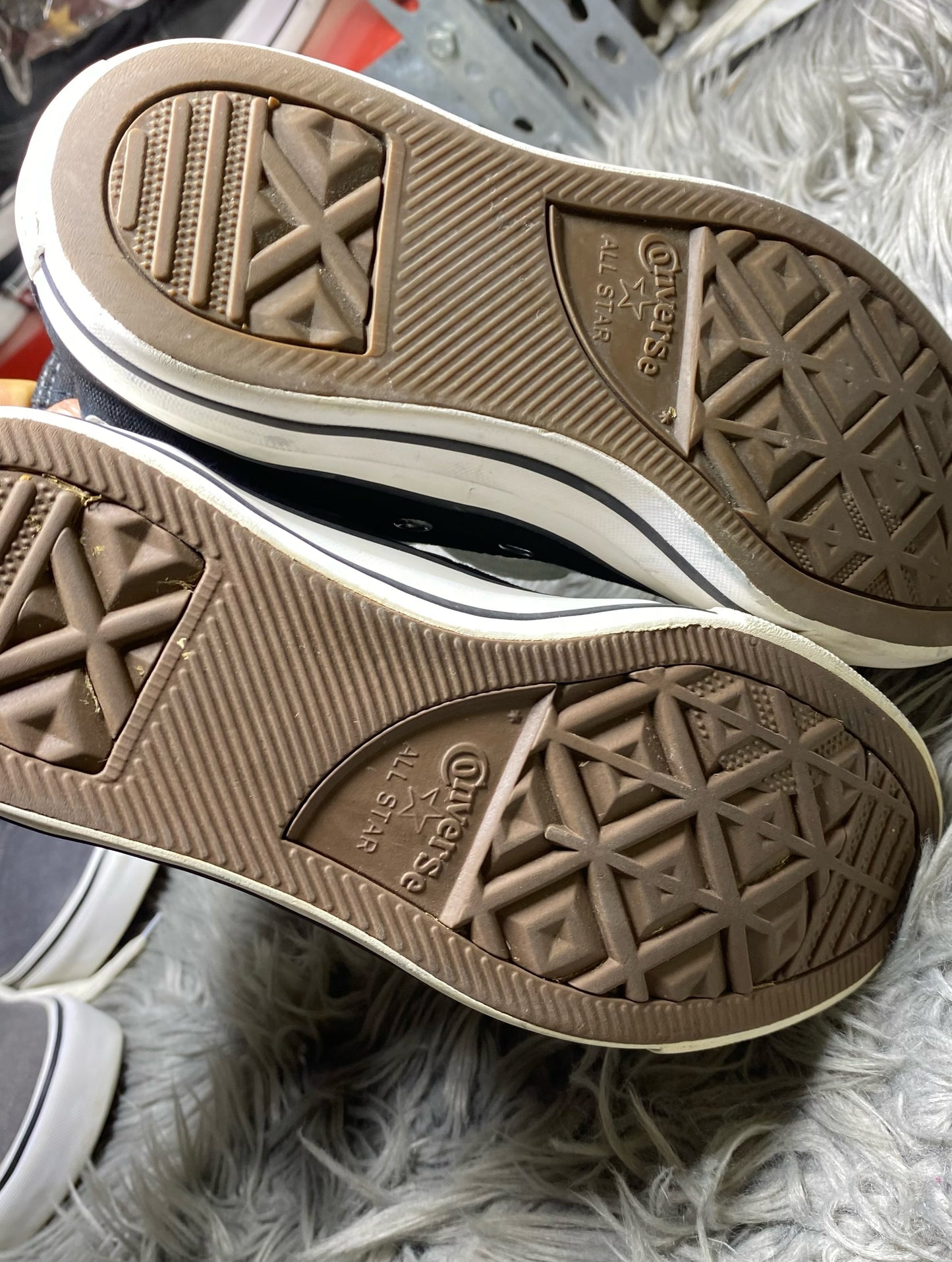 Converse High Top (37.5)