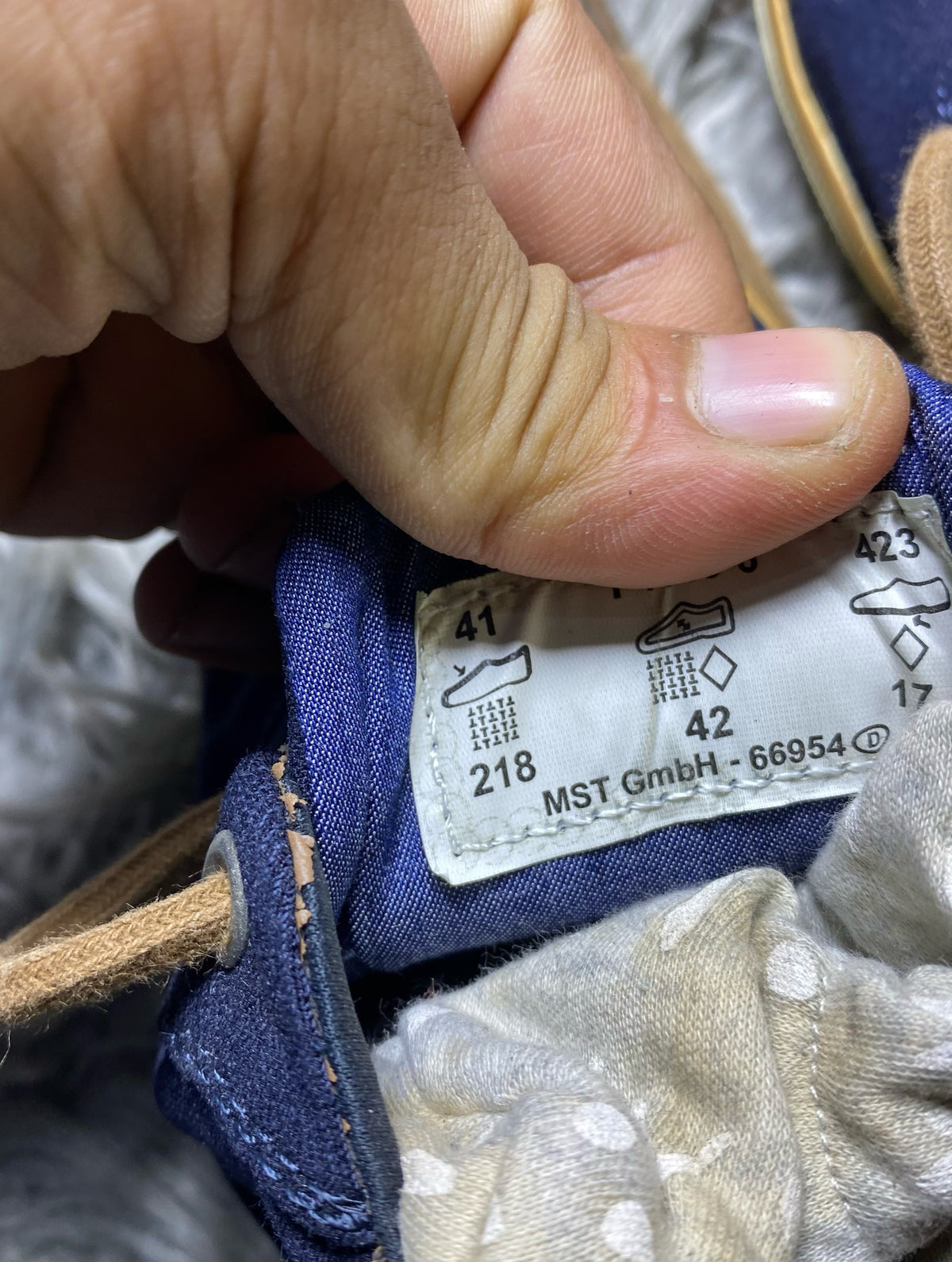BUGATTI Shoes Size (42)