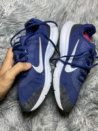 Nike Shoes Size (41)