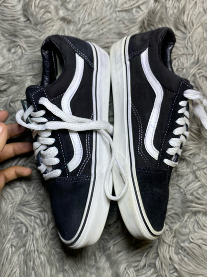 Vans Low Top (40)